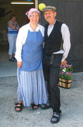 Ulla och Lennarth på invigningen av gårdsbutiken